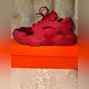 Wmns Nike Air Huarache Run 'All Red'